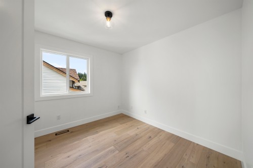 1 Cedarwood Court, Port Moody, BC 