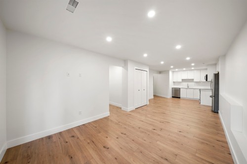 1 Cedarwood Court, Port Moody, BC 