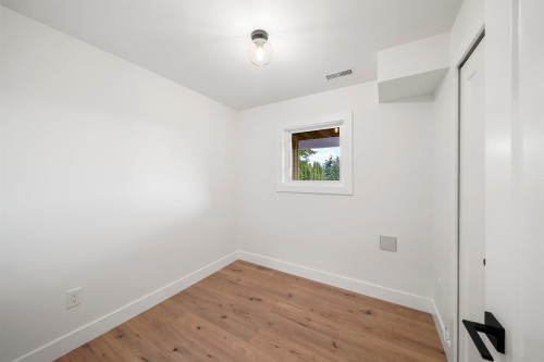 1 Cedarwood Court, Port Moody, BC 