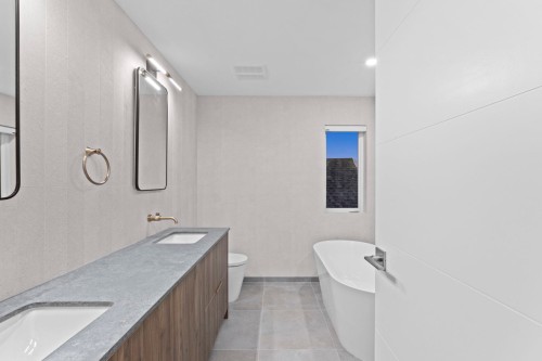 3071 Fromme Road, North Vancouver, BC 