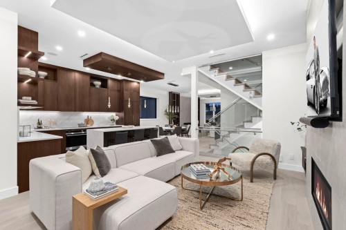 3073 Fromme Road, North Vancouver, BC 