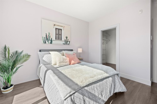 202-3602 Aldercrest Drive, North Vancouver, BC 