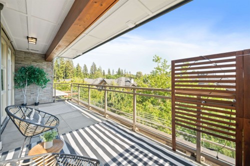 202-3602 Aldercrest Drive, North Vancouver, BC 