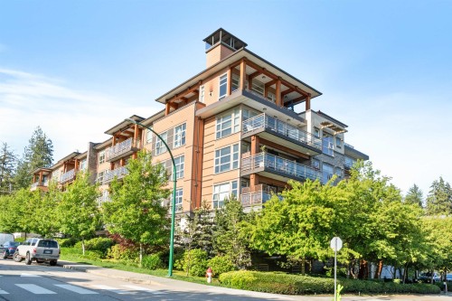 202-3602 Aldercrest Drive, North Vancouver, BC 