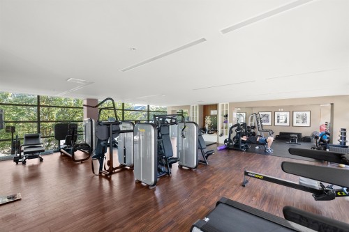 202-3602 Aldercrest Drive, North Vancouver, BC 