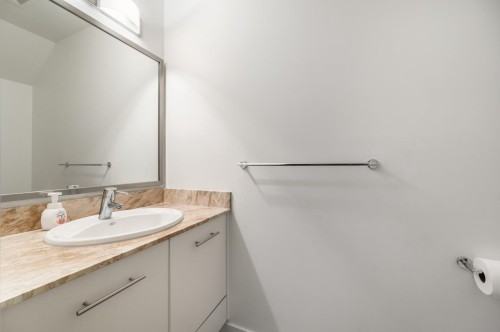 1-3111 Corvette Way, Richmond, BC 