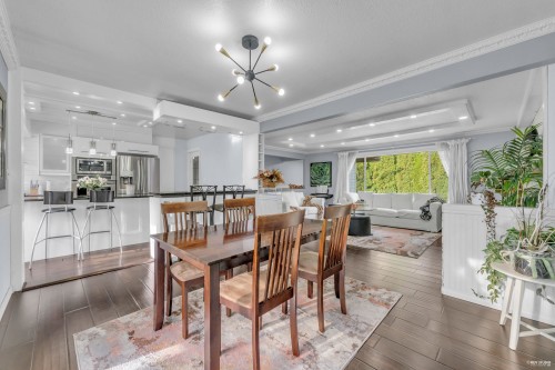 4380 Woodcrest Road, West Vancouver, BC 