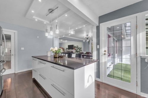 4380 Woodcrest Road, West Vancouver, BC 