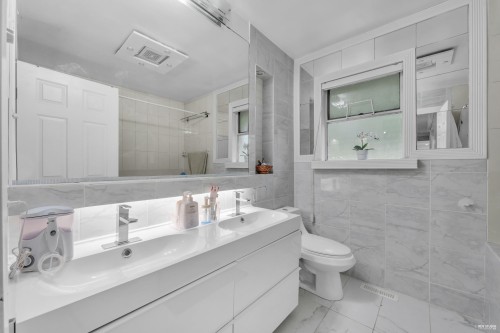 4380 Woodcrest Road, West Vancouver, BC 