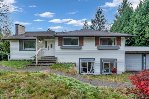 4380 Woodcrest Road, West Vancouver, BC 