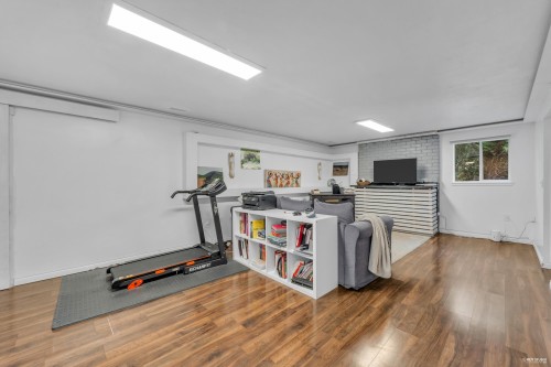 4380 Woodcrest Road, West Vancouver, BC 