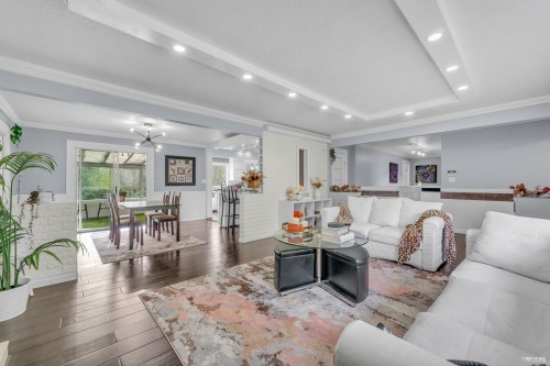 4380 Woodcrest Road, West Vancouver, BC 