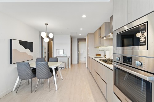 2007-4880 Lougheed Highway, Burnaby, BC 