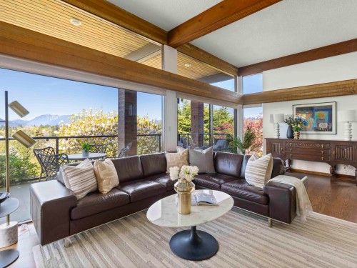 5012 Maple Street, Vancouver, BC 