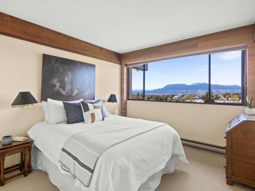 5012 Maple Street, Vancouver, BC 