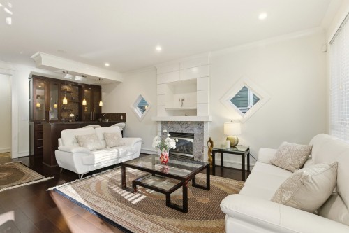 1017 Canyon Boulevard, North Vancouver, BC 