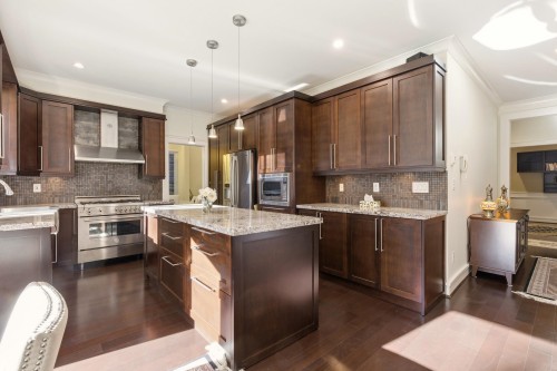 1017 Canyon Boulevard, North Vancouver, BC 