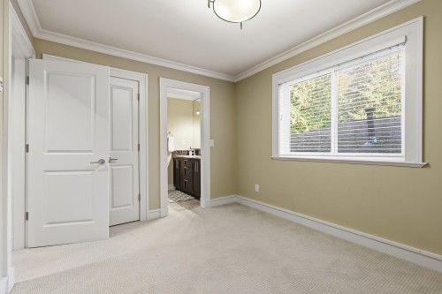 1017 Canyon Boulevard, North Vancouver, BC 