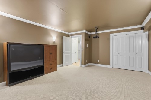 1017 Canyon Boulevard, North Vancouver, BC 