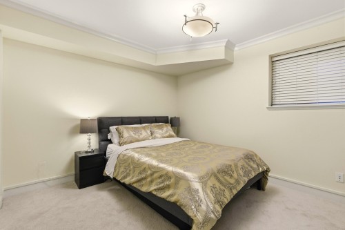 1017 Canyon Boulevard, North Vancouver, BC 