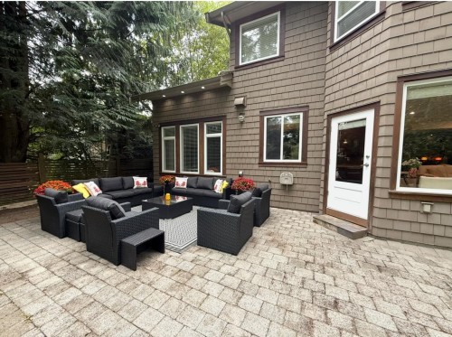 1017 Canyon Boulevard, North Vancouver, BC 