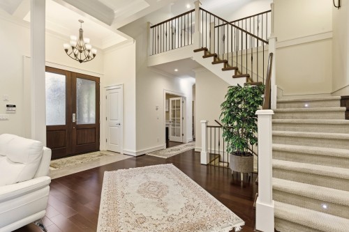 1017 Canyon Boulevard, North Vancouver, BC 