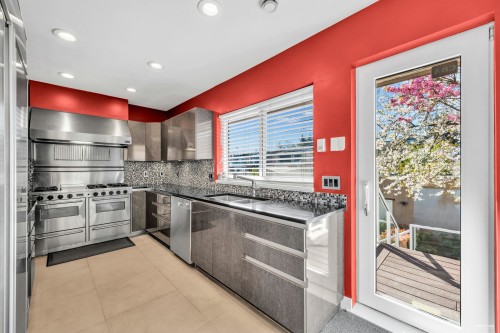 4060 10Th Avenue W, Vancouver, BC 