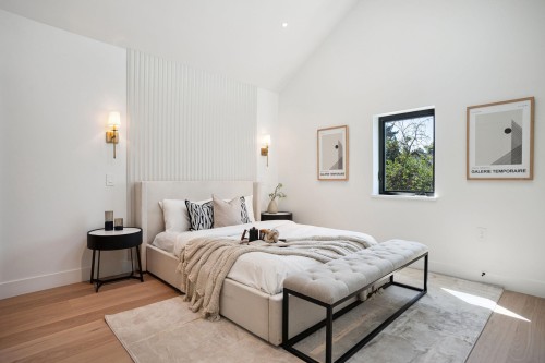 1-1915 3Rd Avenue E, Vancouver, BC 