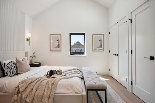 1-1915 3Rd Avenue E, Vancouver, BC 