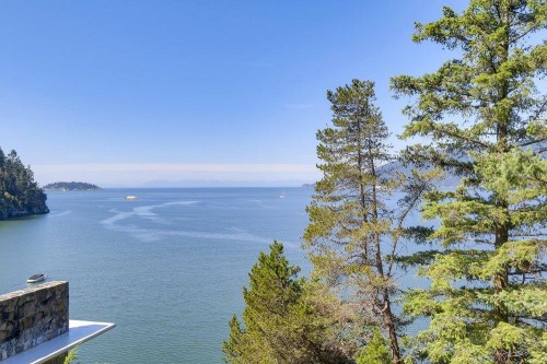 6648 Marine Drive, West Vancouver, BC 