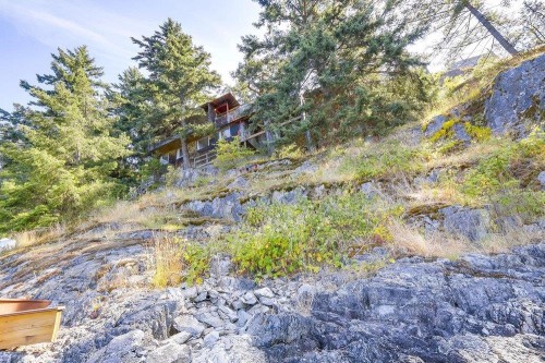 6648 Marine Drive, West Vancouver, BC 