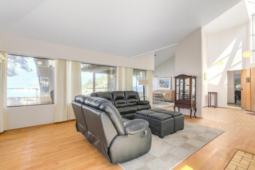 6648 Marine Drive, West Vancouver, BC 