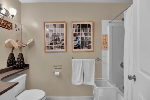 111-160 Shoreline Circle, Port Moody, BC 