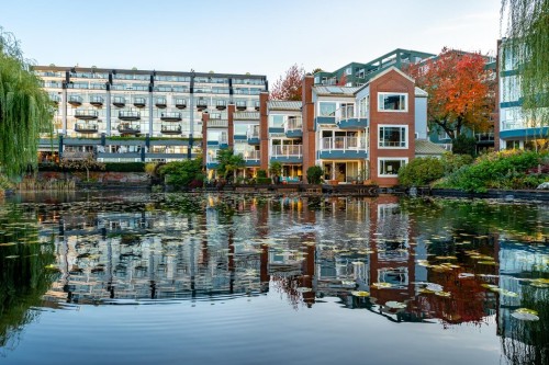 204-1551 Mariner Walk, Vancouver, BC 