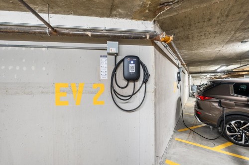 204-1551 Mariner Walk, Vancouver, BC 