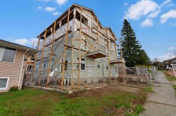 1-3581 Haida Street  Vancouver, BC V5M 3Y9