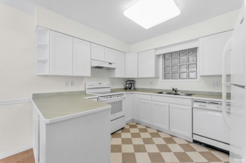 207-12025 207A Street, Maple Ridge, BC 