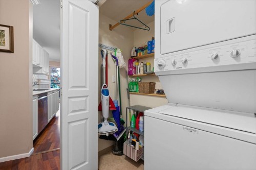 220-5800 Andrews Road, Richmond, BC 