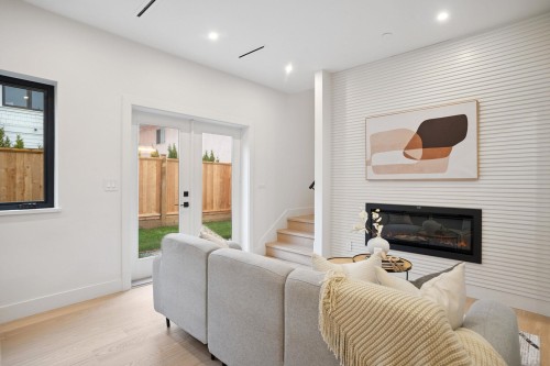 1917 3Rd Avenue, Vancouver, BC 