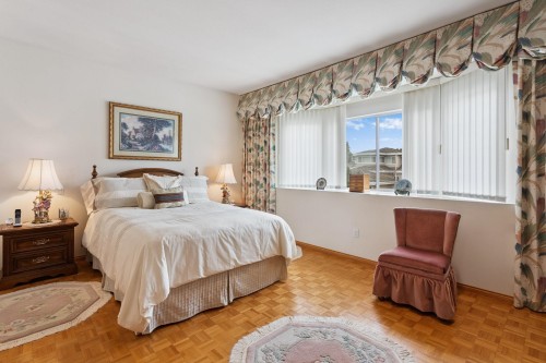 5889 Neville Street, Burnaby, BC 