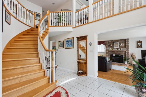 5889 Neville Street, Burnaby, BC 