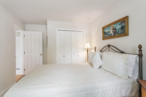 5889 Neville Street, Burnaby, BC 