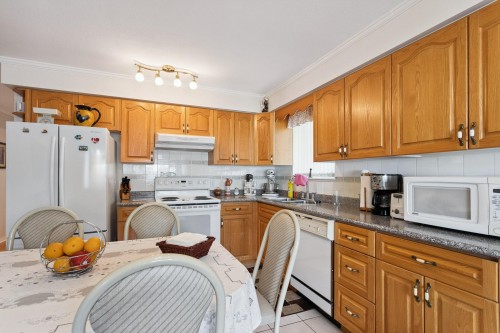 5889 Neville Street, Burnaby, BC 