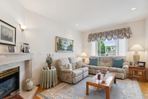 5889 Neville Street, Burnaby, BC 