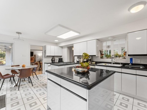 186 Stevens Drive, West Vancouver, BC 