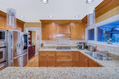 1428 37Th Avenue W, Vancouver, BC 