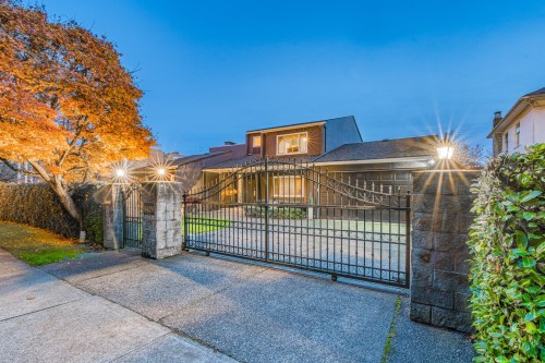 1428 37Th Avenue W, Vancouver, BC 