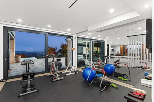 1027 Millstream Road, West Vancouver, BC 