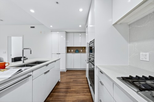 205-7928 Yukon Street, Vancouver, BC 