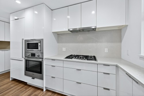 205-7928 Yukon Street, Vancouver, BC 